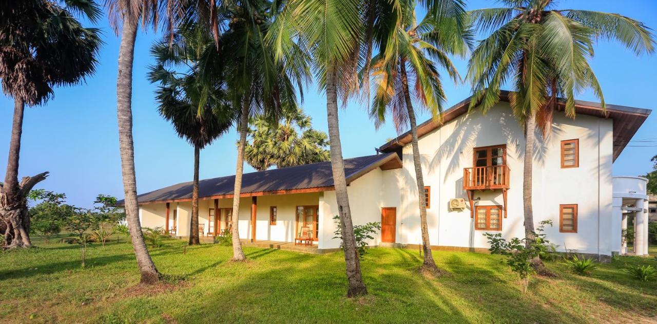 Hotel Kayjay Palms Passikudah Exterior foto